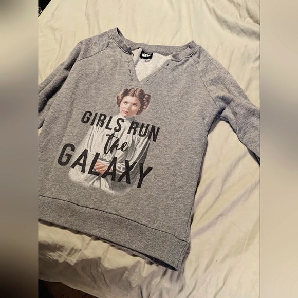 Star wars long sleeve sweatshirt v neck girls run galaxy girl power fandom nerd - Picture 1 of 7